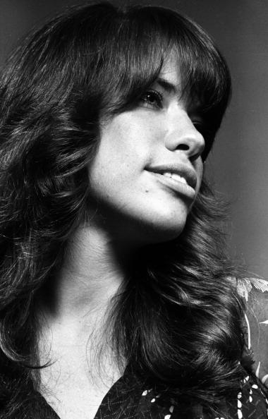 Singer-songwriter, musician Carly Simon photographed in June 1971. (Photo by Jack Mitchell/Getty Images)
